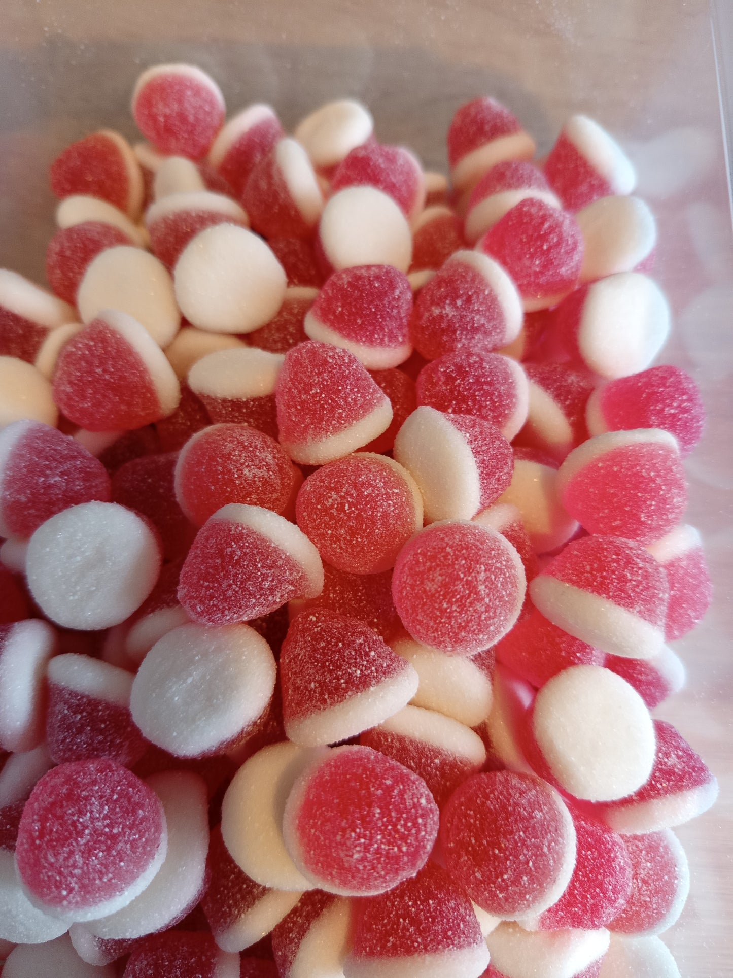 Bisous fraise acidulé